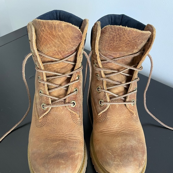 Womens Timberland Boots - rustic finish with blue suede collar - Picture 2 of 4